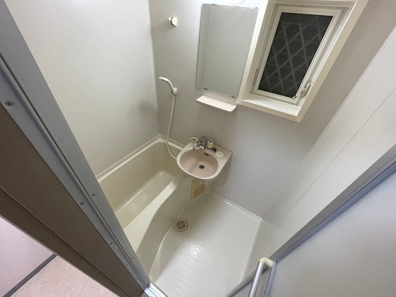 バス・シャワールーム　別部屋参考写真