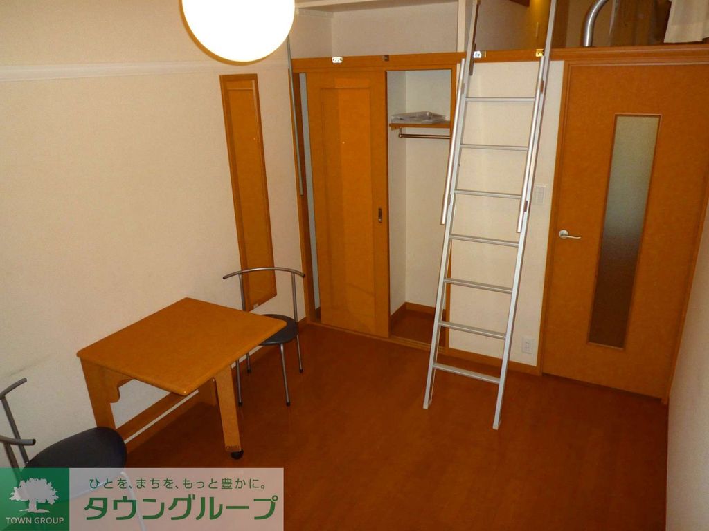 その他部屋・スペース　1階居間　ロフト側