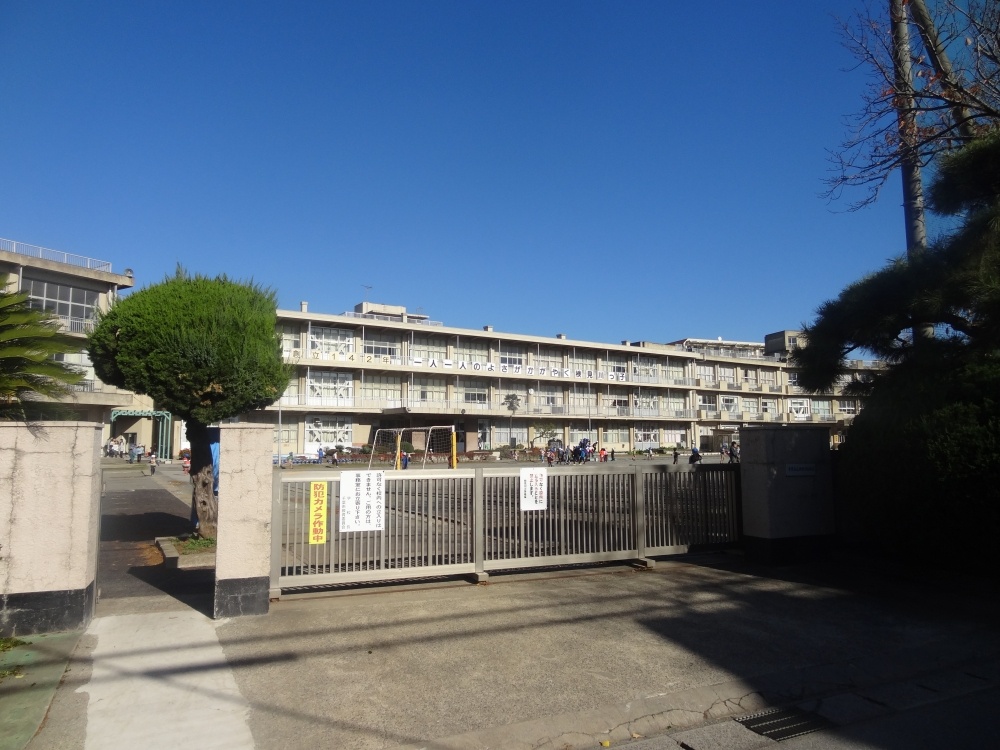 小学校　千葉市立 検見川小学校（小学校）まで532m