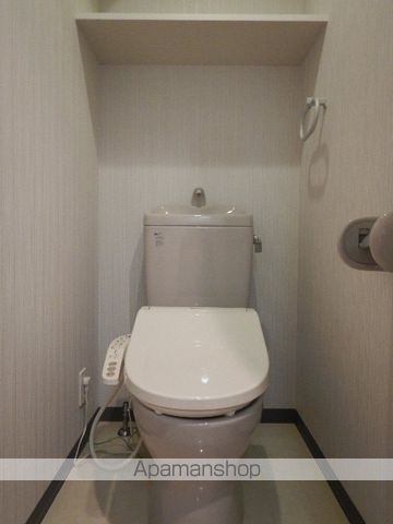 都営浅草線 日本橋駅 徒歩2分 10階建 築23年のトイレ写真