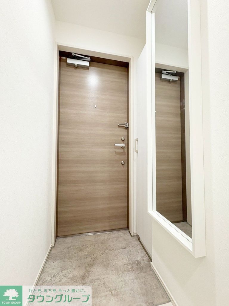 玄関　お問合せはタウンハウジングまで！※現地待合わせ相談可能