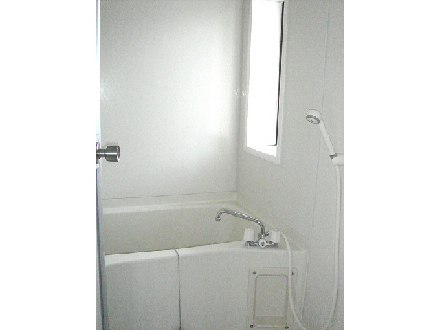 バス・シャワールーム　浴槽