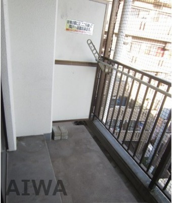 バルコニー　お洗濯にも便利なバルコニー付き