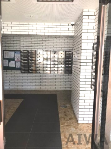 その他共有部分　ゆとりのあるエントランスです