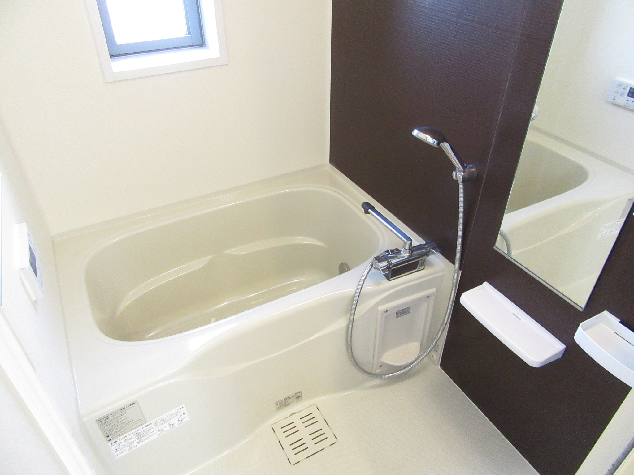 バス・シャワールーム　追焚・浴室乾燥機付き