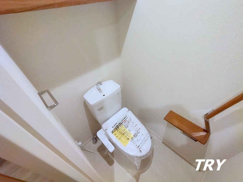 トイレ　温水洗浄便座付き