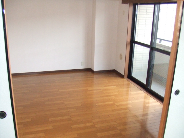 居室・リビング　別タイプの室内写真（参考写真）になります。