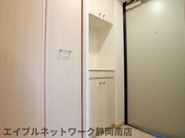 玄関　明るい玄関です