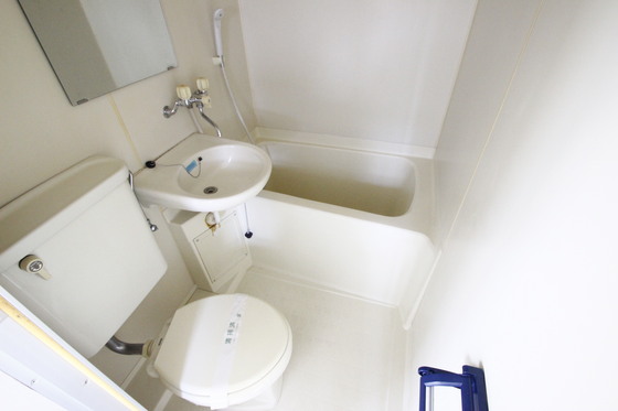 バス・シャワールーム　※別号室の写真です