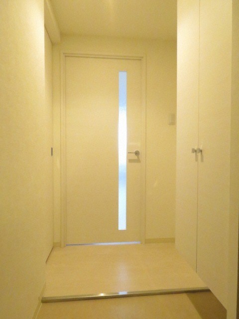 玄関　広々とした玄関です！