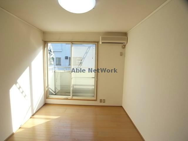 居室・リビング　※別部屋参考写真