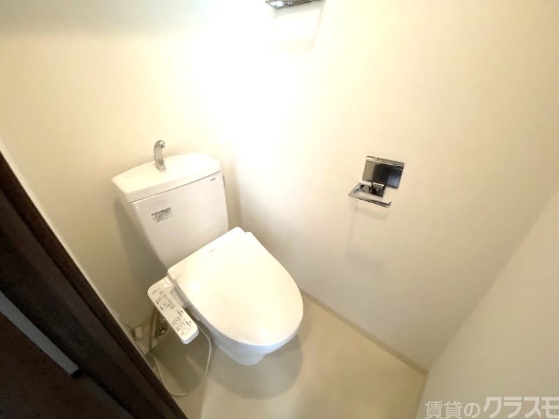 トイレ　冬場も安心の温水洗浄便座！