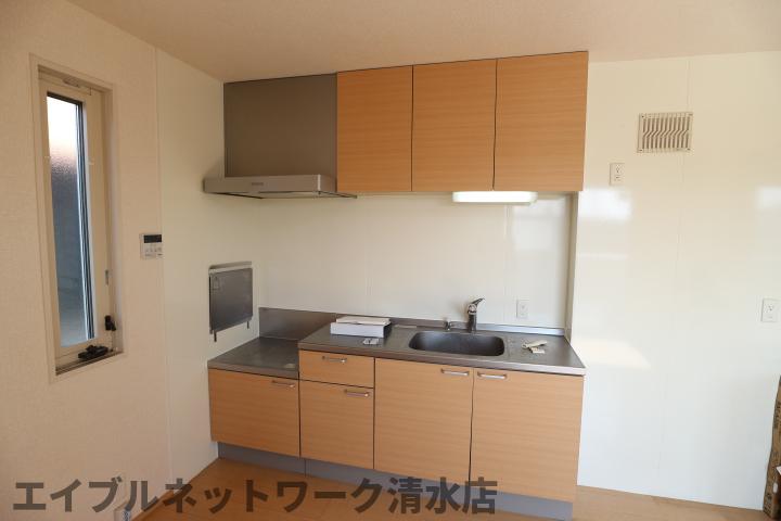 キッチン　キッチンでお料理をお楽しみください