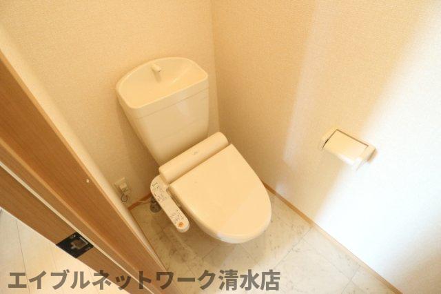 トイレ　コンパクトで使いやすいトイレです