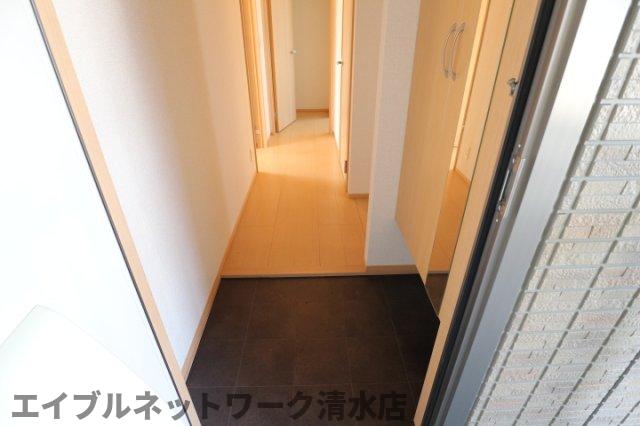 玄関　落ち着いた玄関です