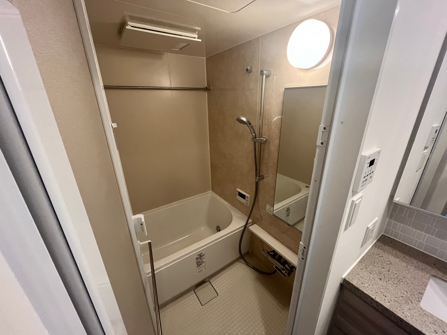 バス・シャワールーム