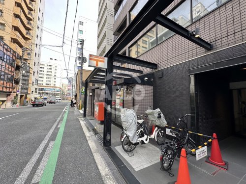 【大阪市天王寺区上汐のマンションの郵便局】