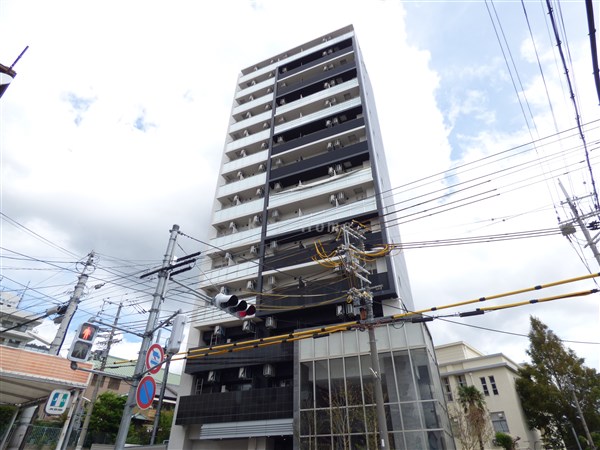 神戸市中央区宮本通のマンションの建物外観
