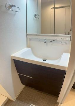 洗面設備　洗髪洗面化粧台