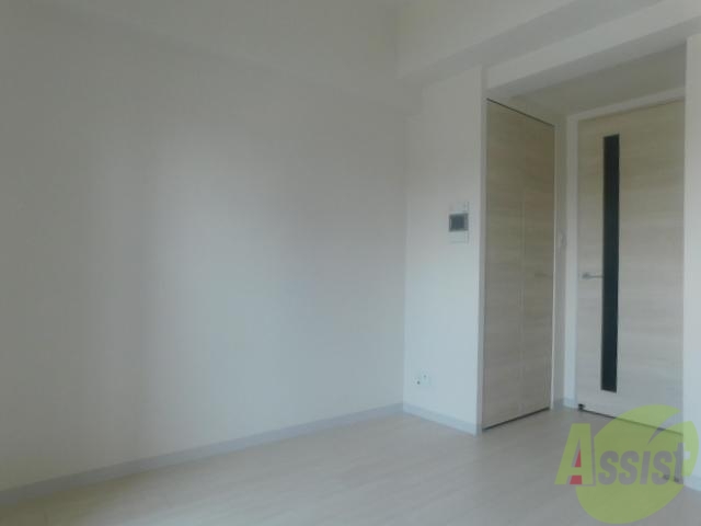 居室・リビング　キレイな内装ですよ。