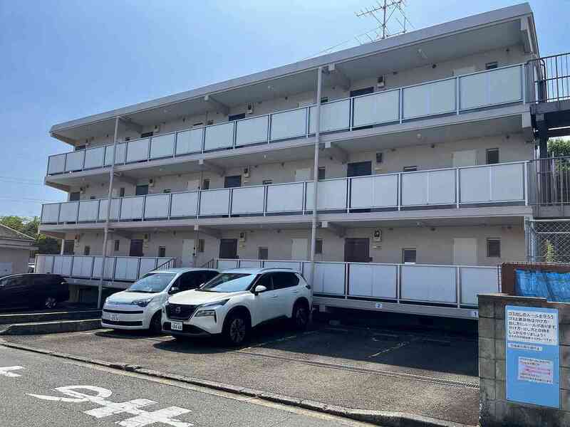 【横浜市緑区霧が丘のマンションの駐車場】