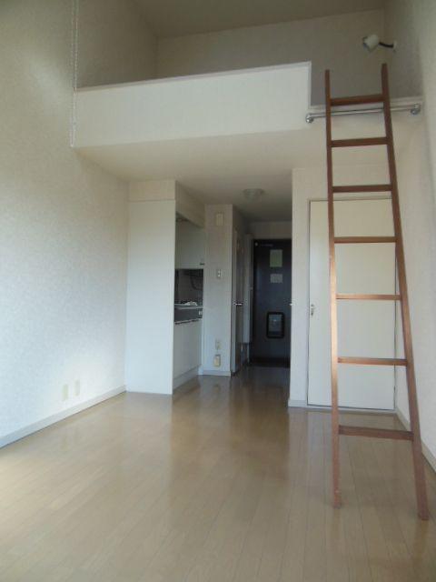 居室・リビング　写真は２０１の物です