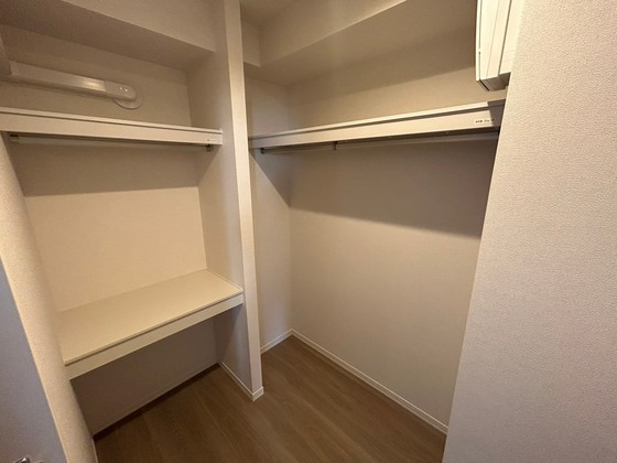 収納　※他部屋の写真です。