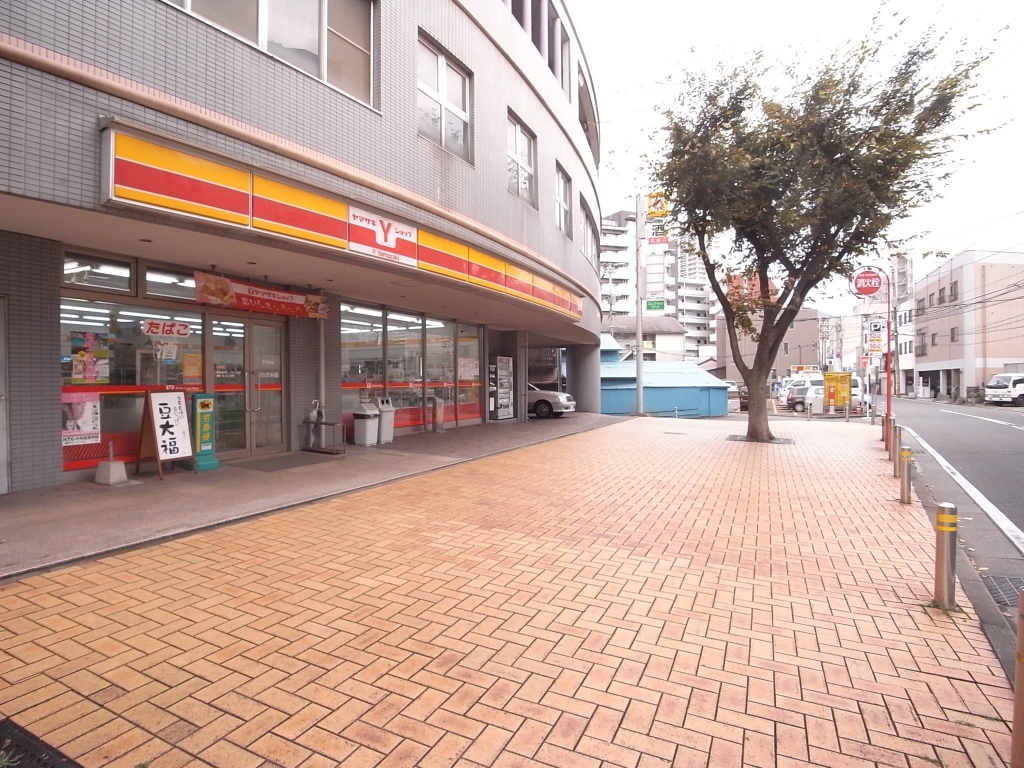 コンビニ　ヤマザキショップ　むらかみ店（コンビニ）まで66m