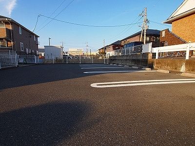 【サン・フレイムＹＡＢＥ　Ａの駐車場】