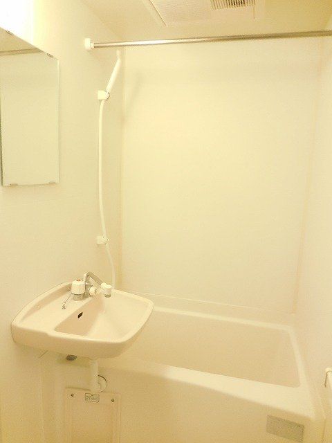 バス・シャワールーム　浴室喚起乾燥機能付き