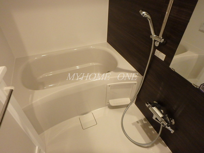 バス・シャワールーム　追焚バス