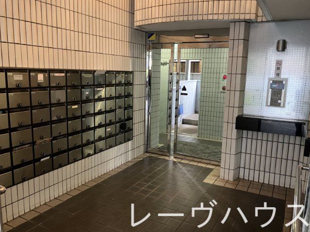 エントランス　エントランス