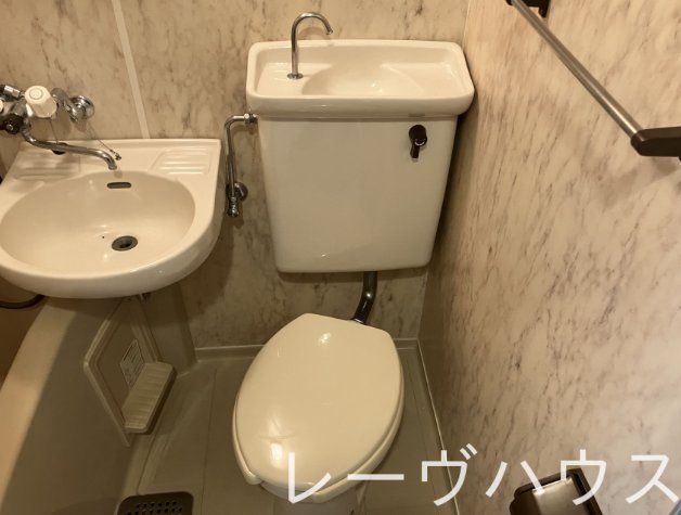 トイレ　トイレ