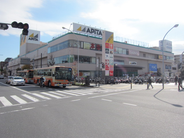 【リバーシティ中山Ｂ棟のスーパー】