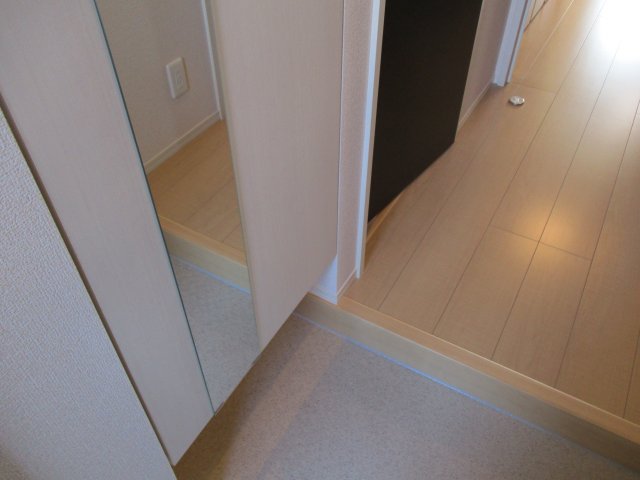 玄関　別部屋参照・現状優先