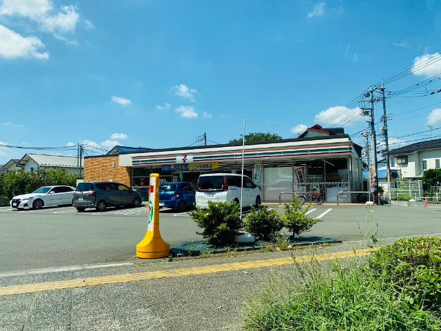 コンビニ　セブンイレブン日野本町７丁目店（コンビニ）まで355m