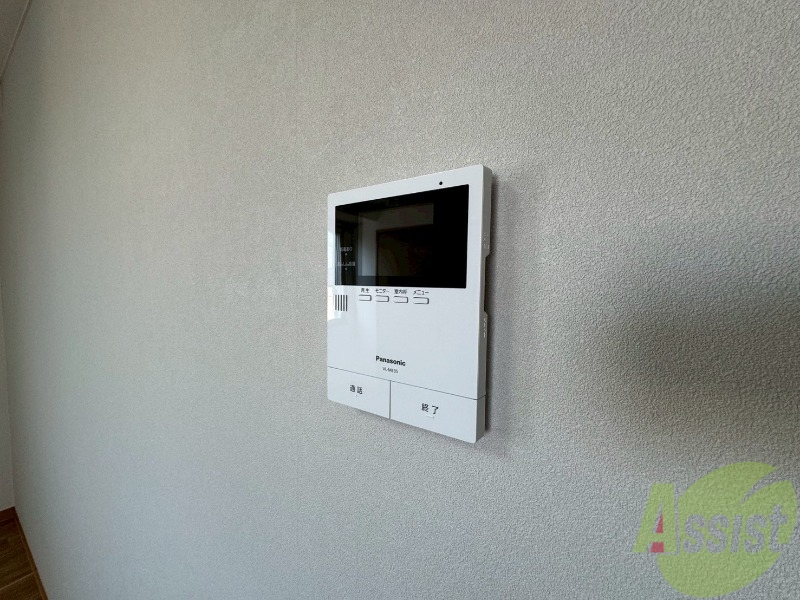 セキュリティ　ＴＶモニター付インターホンです。来客者の顔が見えるので安心！