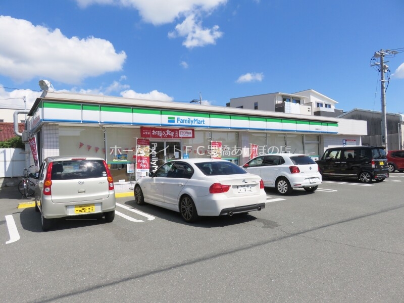 コンビニ　ファミリーマート豊橋朝丘店（コンビニ）まで518m