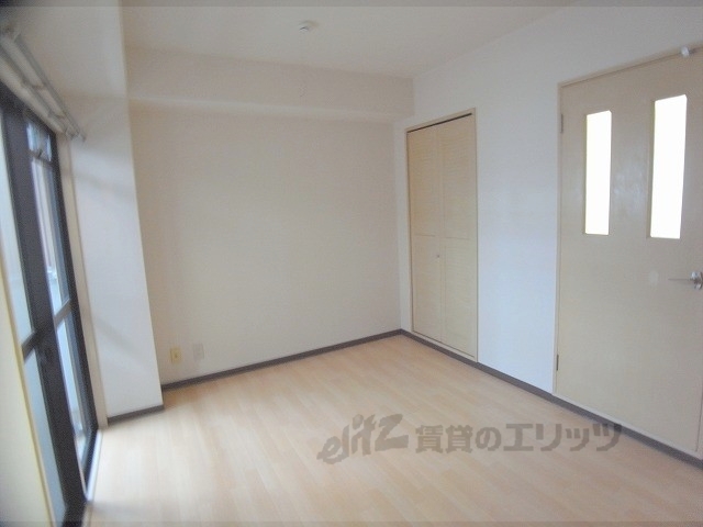 居室・リビング　居室