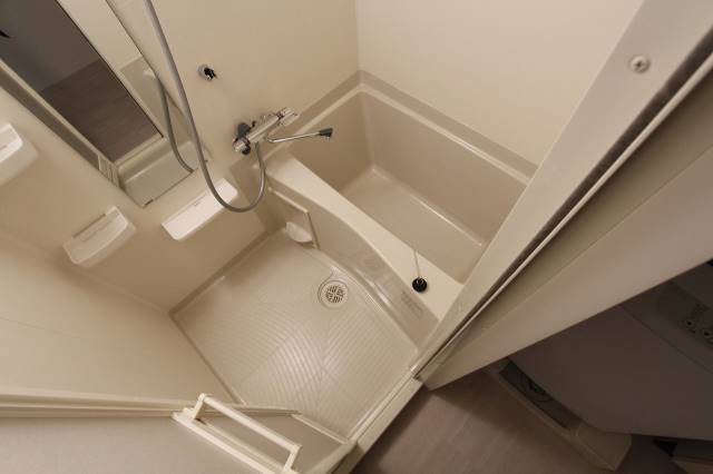 バス・シャワールーム　１４０２号室撮影。