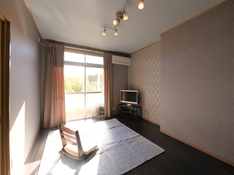 居室・リビング　西側洋室