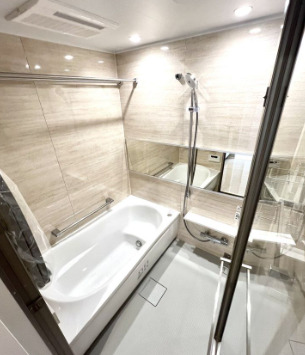 バス・シャワールーム