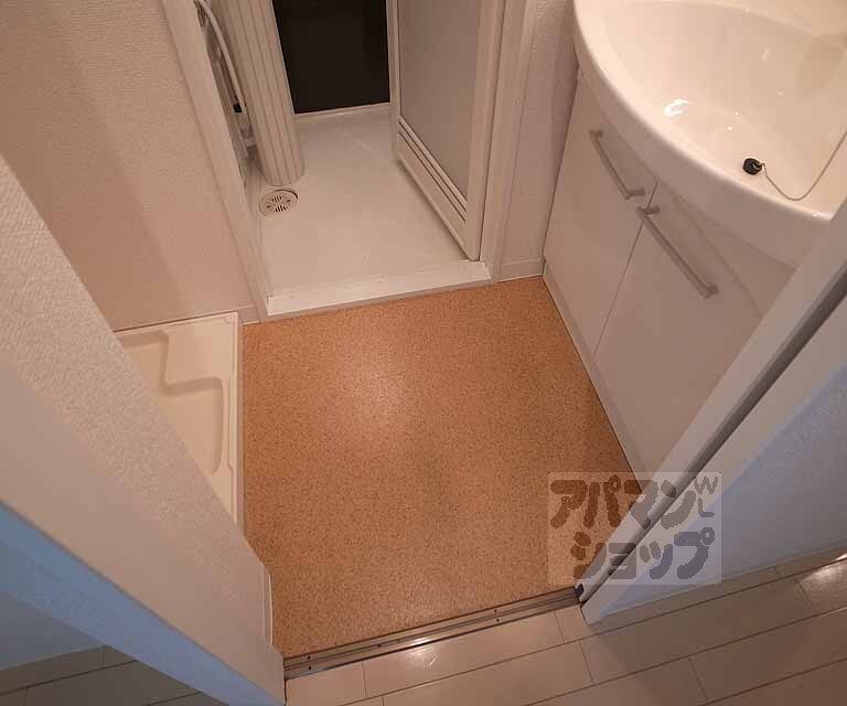 洗面設備　独立した脱衣スペース有り