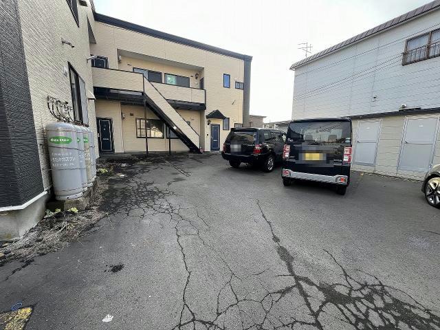 駐車場　駐車場