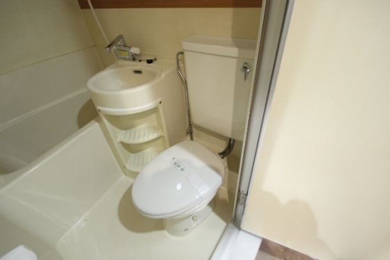 トイレ　※別部屋の写真です