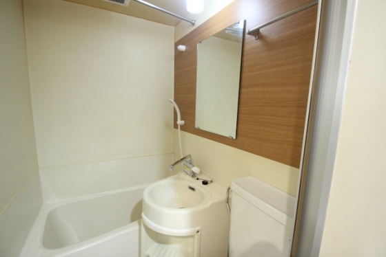 洗面設備　※別部屋の写真です