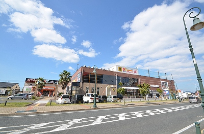 ショッピングセンター　☆ダイレックス門司店(営業時間9：00-22：00)（ショッピングセンター）まで720m