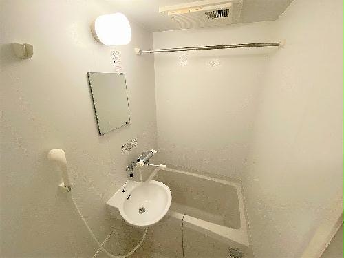 バス・シャワールーム　設備・使用は号室により異なる為、現況を優先致します。