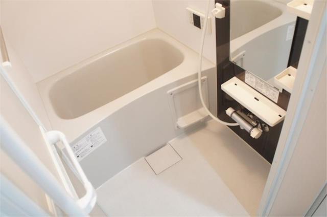 バス・シャワールーム　別のお部屋の写真です