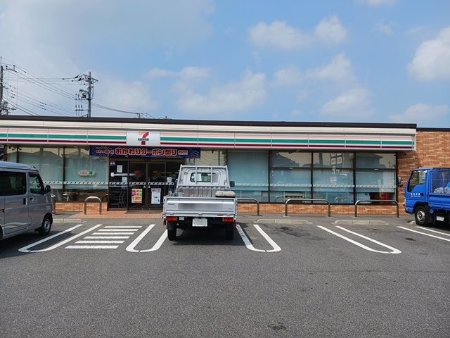 コンビニ　セブンイレブン（コンビニ）まで188m